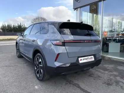 Photo 6 Opel Grandland  1.2 Turbo Hybrid 145ch Ultimate e-DCT6