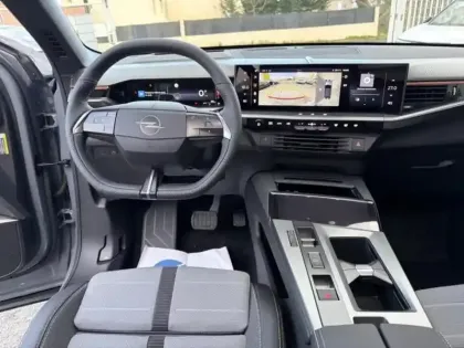 Photo 9 Opel Grandland  1.2 Turbo Hybrid 145ch Ultimate e-DCT6