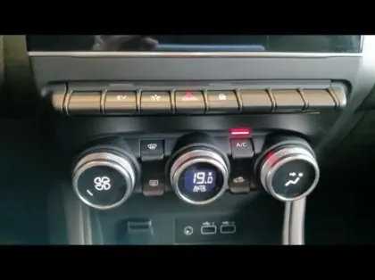 Photo 6 Renault Captur  1.6 E-Tech hybride 145ch Techno