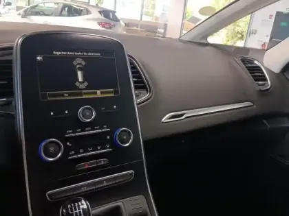 Photo 10 Renault Scenic Grand  1.7 Blue dCi 120ch Business 7 places