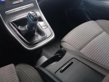 Photo 9 Renault Scenic Grand  1.7 Blue dCi 120ch Business 7 places