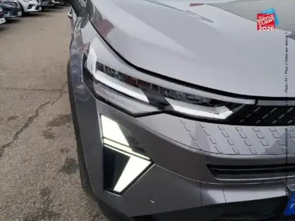 Photo 12 Renault Captur  1.6 E-Tech full hybrid 145ch Techno