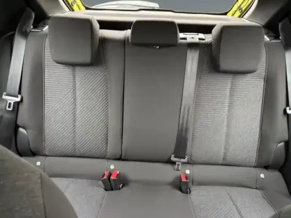 Photo 12 Peugeot 208  e- 136ch Style