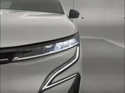 Photo 5 Renault Megane  E-Tech Electric EV60 220ch Techno super charge