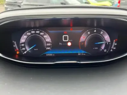 Photo 8 Peugeot 3008  1.2 PureTech 130ch S&S Allure