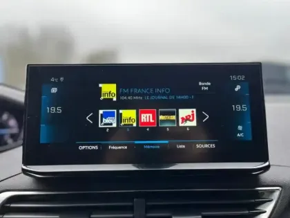 Photo 12 Peugeot 3008  1.2 PureTech 130ch S&S Allure