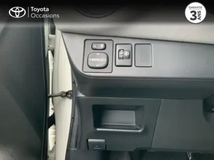 Photo 14 Toyota Yaris  100 VVT-i Collection CVT 5p