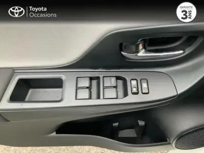 Photo 13 Toyota Yaris  100 VVT-i Collection CVT 5p