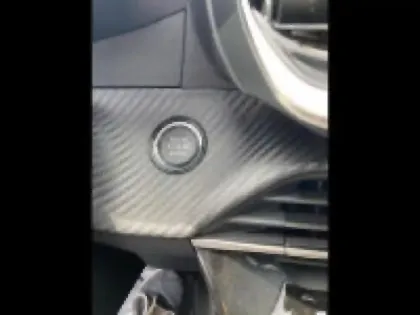 Photo 12 Peugeot 208  e- 136ch Allure Pack