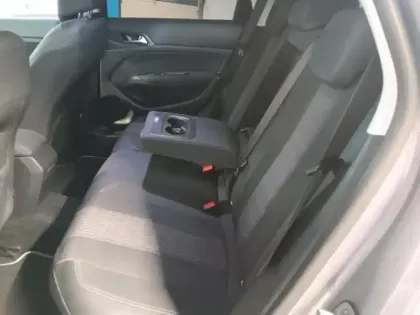 Photo 9 Peugeot 308  SW 1.2 PureTech 130ch E6.3 S&S Allure