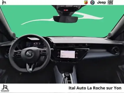 Photo 7 Alfa Romeo Junior  1.2 Ibrida 136ch Techno DCT6