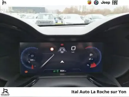 Photo 12 Alfa Romeo Junior  1.2 Ibrida 136ch Techno DCT6