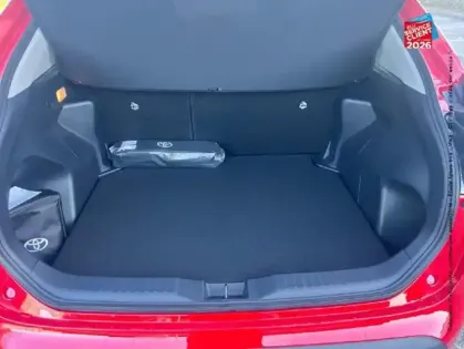 Photo 28 Toyota Yaris  Cross 116h Dynamic MY26