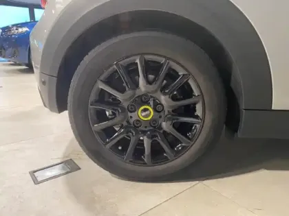 Photo 9 Mini Mini  Cooper SE 184ch Edition Premium BVA 5CV