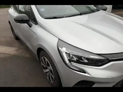 Photo 13 Renault Clio Gén. V (BJA) Ph1 NG Equilibre 5