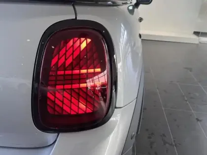 Photo 6 Mini Cooper  Cabrio C 163ch Classic DKG7