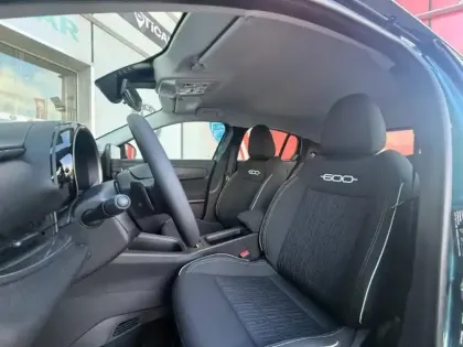 Photo 22 Fiat 600  1.2 Hybrid Turbo 110ch Pop eDCT6