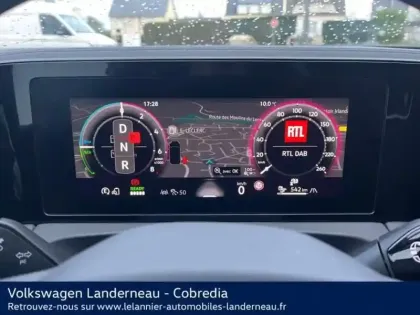 Photo 8 Volkswagen Tiguan  1.5 eHybrid 272ch R-Line Edition DSG6