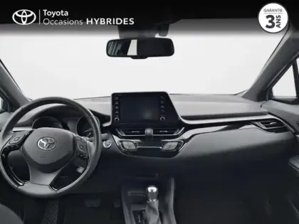 Photo 7 Toyota C-HR  1.8 Hybride 122ch Dynamic Ultimate E-CVT