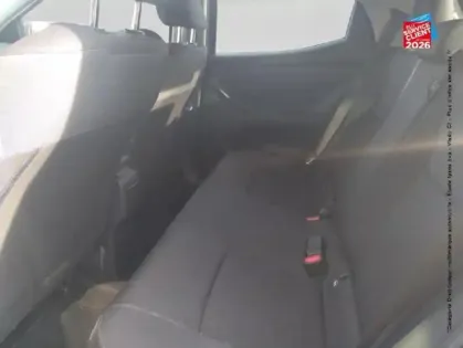 Photo 25 Toyota Yaris  116h Design 5p MY22 Camera