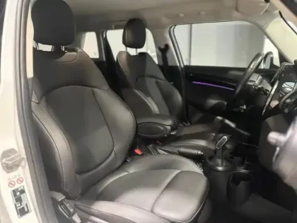 Photo 11 Mini Mini  5 Portes Cooper 136ch  Essential BVA7