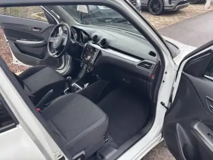 Photo 12 Suzuki Swift  1.2 Dualjet Hybrid 83ch Pack