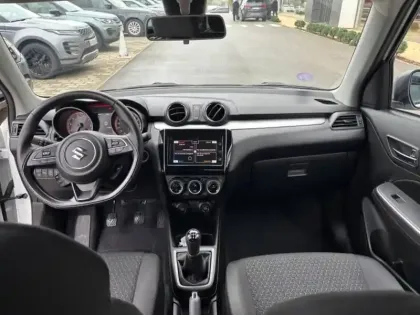 Photo 11 Suzuki Swift  1.2 Dualjet Hybrid 83ch Pack