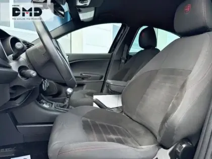 Photo 8 Alfa Romeo Giulietta  1.4 TB MultiAir 150ch Imola Stop&Start