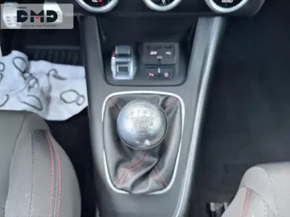 Photo 7 Alfa Romeo Giulietta  1.4 TB MultiAir 150ch Imola Stop&Start