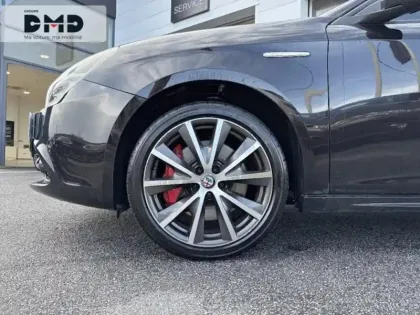 Photo 12 Alfa Romeo Giulietta  1.4 TB MultiAir 150ch Imola Stop&Start