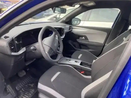 Photo 6 Opel Mokka  1.2 Turbo Hybrid 136ch Edition e-DCT6