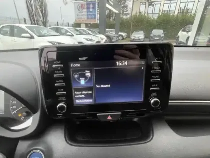 Photo 8 Toyota Yaris  116h Dynamic 5p MY21