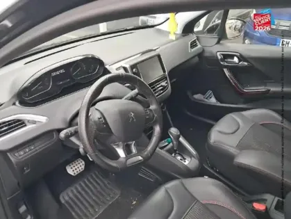 Photo 14 Peugeot 208  1.2 PureTech 110ch E6.c GT Line S&S EAT6 5p
