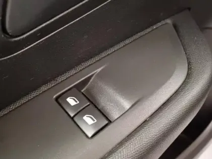 Photo 12 Peugeot 208  1.2 PureTech 75ch S&S Like