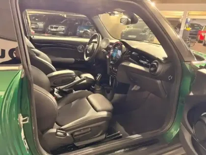 Photo 8 Mini Mini  Cooper 136ch  Edition Camden BVA7