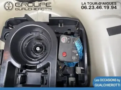 Photo 12 Citroën C3  1.2 PureTech 83ch S&S Shine