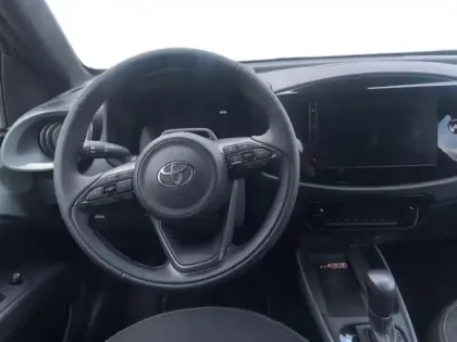Photo 11 Toyota Aygo  X 116h Graphic