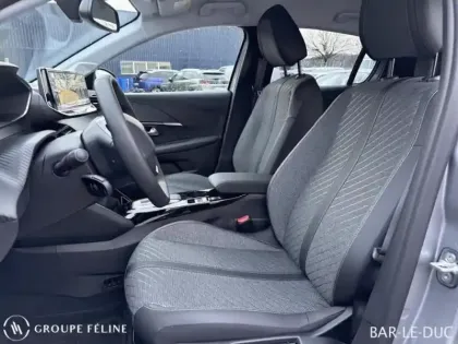 Photo 8 Peugeot 208  1.2 Hybrid 110ch Allure e-DCS6