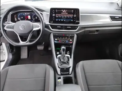 Photo 6 Volkswagen T-roc  1.5 TSI EVO 150ch Style DSG7