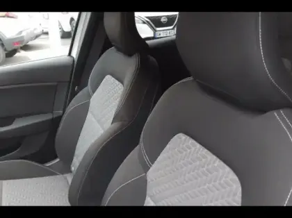 Photo 9 Renault Clio Gén. V (BJA) Ph1 NG Evolution 5