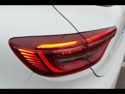 Photo 14 Renault Clio Gén. V (BJA) Ph1 NG Evolution 5