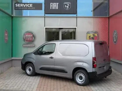 Photo 29 Fiat Doblo  Fg M Diesel 130ch automatique Pack Premium Connect