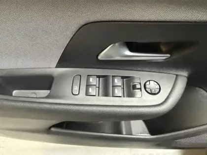 Photo 9 Opel Mokka  1.2 Turbo Hybrid 136ch Edition e-DCT6