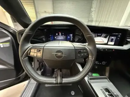 Photo 14 Opel Mokka  1.2 Turbo Hybrid 136ch Edition e-DCT6