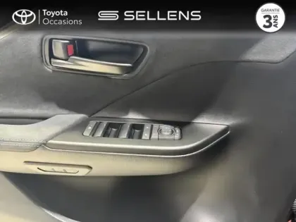 Photo 8 Toyota C-HR  2.0 Hybride Rechargeable 225ch Collection MY26