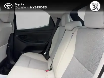 Photo 11 Toyota Yaris  116h Iconic 5p MY22