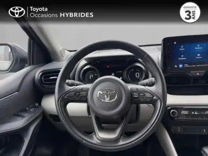 Photo 12 Toyota Yaris  116h Iconic 5p MY22
