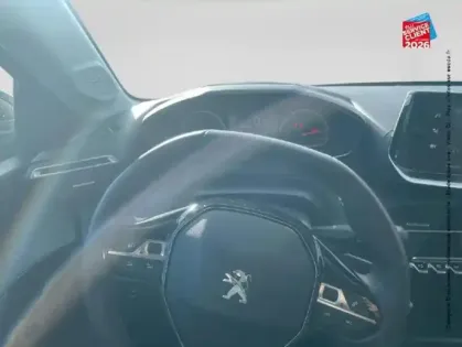 Photo 11 Peugeot 208  1.2 PureTech 75ch S&S Like 2023