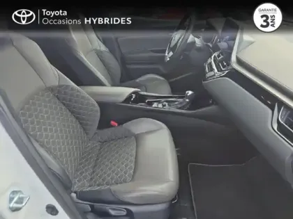 Photo 5 Toyota C-HR  184h Distinctive 2WD E-CVT MY22