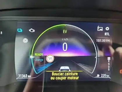 Photo 13 Renault Clio  1.6 E-Tech hybride 145ch Equilibre